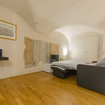 Lägenhet Hintown Duomo Palace